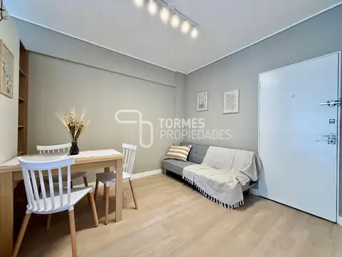 VENTA - Departamento 1 ambiente dividido con balcón a la calle en zona Plaza Colón - Mar del Plata