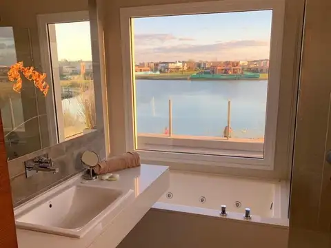 Casa en Venta en El Cantón - Norte, USD 600.000