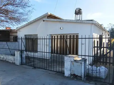 Casa en Fray Luis Beltran