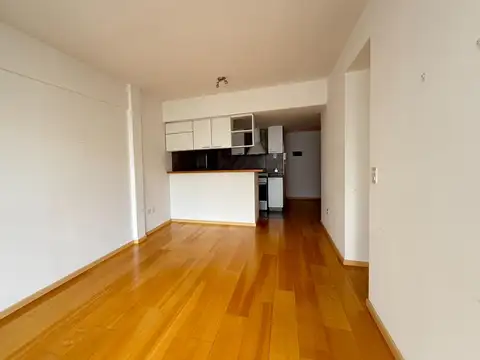 Paraguay 3900, Piso 8