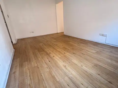 3 AMB CTFTE PISO ALTO COCHERA Y BAULERA