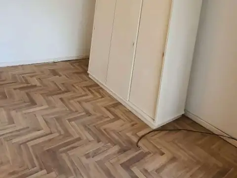 AMBIENTE EN EXCELENTE UBICACION