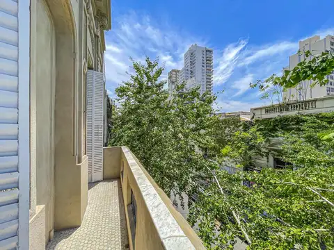 Oficina tipo casona en PA