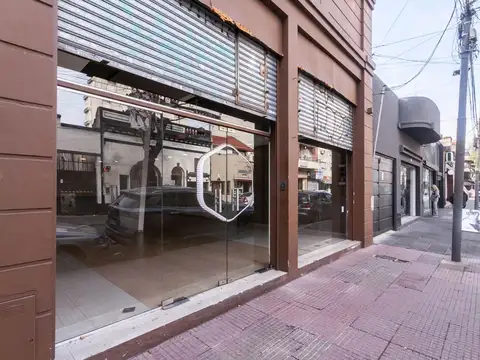 ALQUILER LOCAL COMERCIAL FONDO LIBRE 300M2 TOTAL