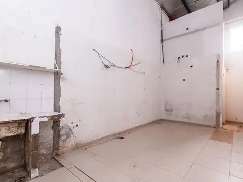 Local en Alquiler en Lanús Este, $ 4.500.000