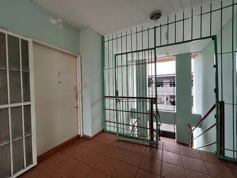 Depto Tipo Casa 2 ambientes con 1 baño