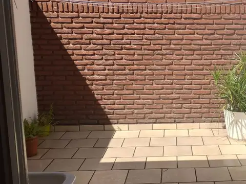 EXCELENTE DEPARTAMENTO EN RAMOS MEJÍA