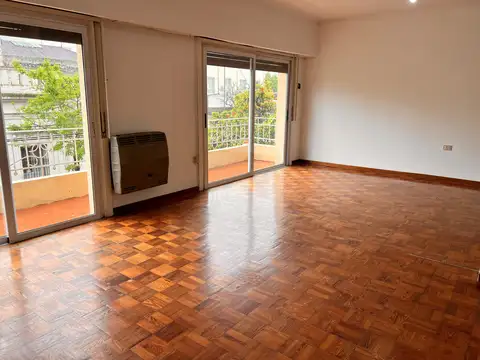 Departamento 6 ambientes con 2 baños