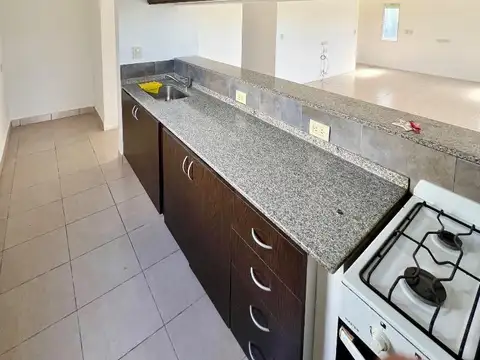 Hermosa casa 3 dorm 1 suite c/vest cochera doble impecable