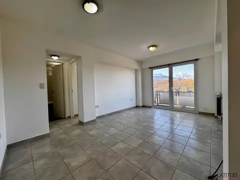 Céntrico departamento de 1 dormitorio sobre calle Yaganes