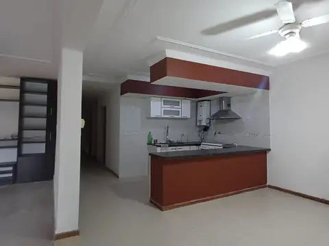 Casa 5 ambientes con 1 baño