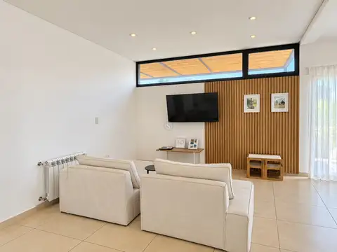 Casa en Venta en Pilar del Este - Santa Elena, USD 190.000
