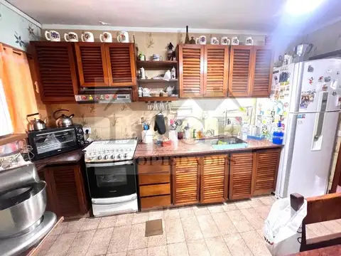 MUY BUEN DUPLEX 4 AMB C/PILETA ZONA UNICENTER