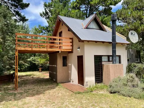 Casa 2 ambientes con 1 baño