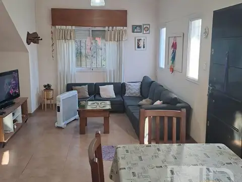Depto Tipo Casa en Venta en Quilmes Oeste, USD 80.000