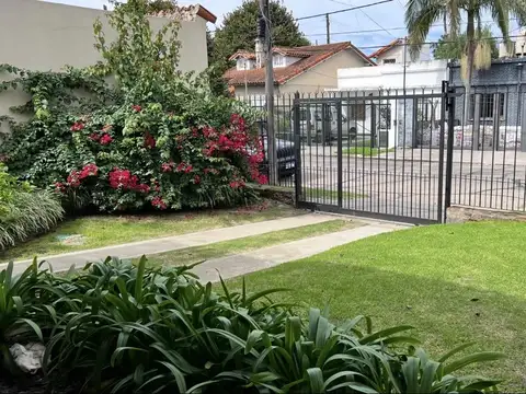 Casa en Venta en Adrogue, USD 260.000