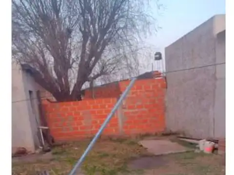 Venta de casa de 3 dormitorios, San Lorenzo.