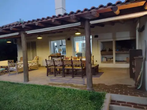 Casa en Alquiler en Altos De Manzanares, USD 1.350