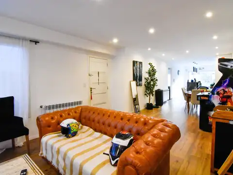 Casa 3 ambientes con 2 baños