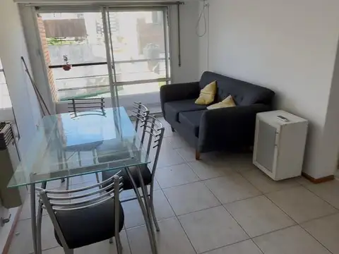 Departamento a metros de Bv Oroño