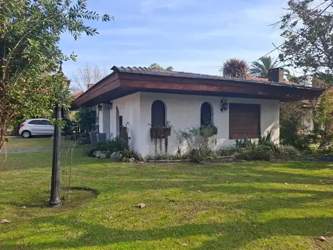 Casa en venta en Country  Aranzazu