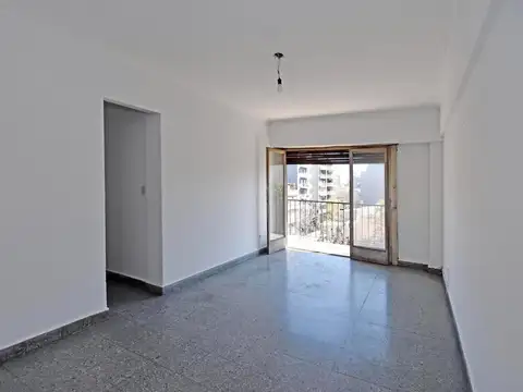 Departamento 3 Amb con balcon, lumin, gran ubi