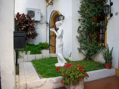 VENTA CASA R. MEJÍA 5 AMB. JARDIN, APTO CRÉDITO