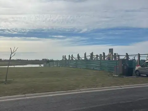 Terreno en Venta en Puertos - Barrio Amarras, USD 99.000