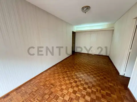 VENTA 3 AMB MICROCENTRO CON BAULERA - OPORTUNIDAD