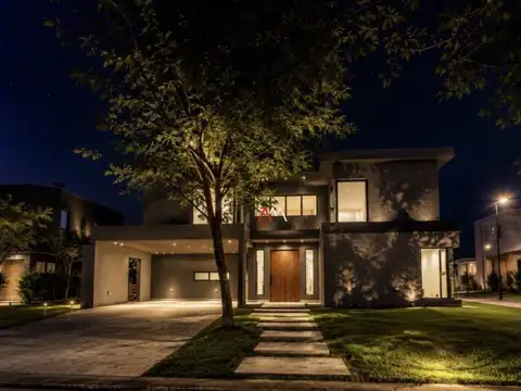 Casa en Venta de 5 dormitorios
