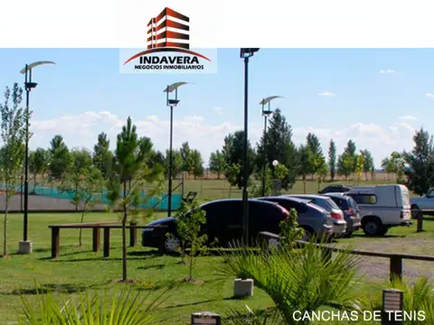 Boulevard de los Lagos 100