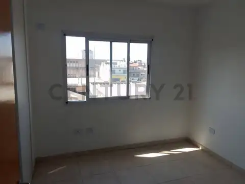 Venta de departamento 2 ambientes a estrenar con balcón al f