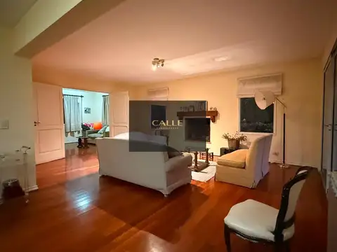 Casa 6 ambientes con 4 baños