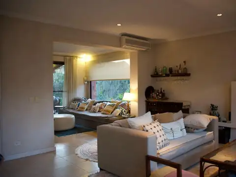 Casa en Alquiler de 4 dormitorios