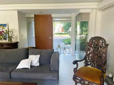 Casa en Venta en Club Miralagos, USD 450.000