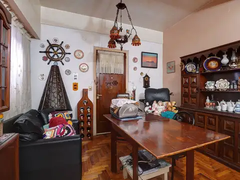 Depto Tipo Casa en Venta en Pompeya, USD 120.000