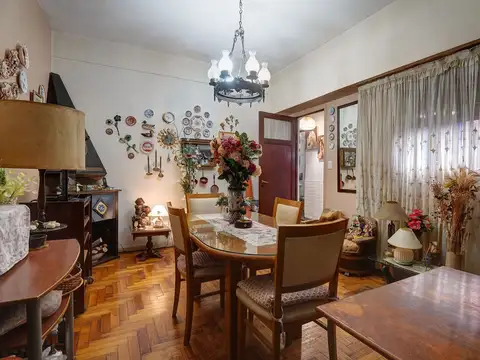 Depto Tipo Casa en Venta 62 años