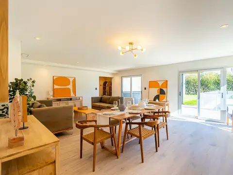 Casa en Miraflores (Funes Hills)