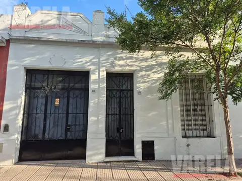 Casa en Alquiler Pasaje Canada al 4900 Monte Castro Alquiler $ 2.000.000 Sin Expensas.