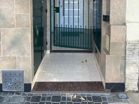 ALQUILER PH 1ER PISO 2 AMBIENTES VERSALLES