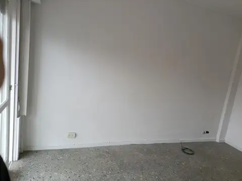 Depto Tipo Casa en Venta 50 años