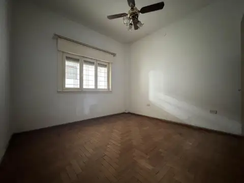 Depto Tipo Casa en Venta 40 años