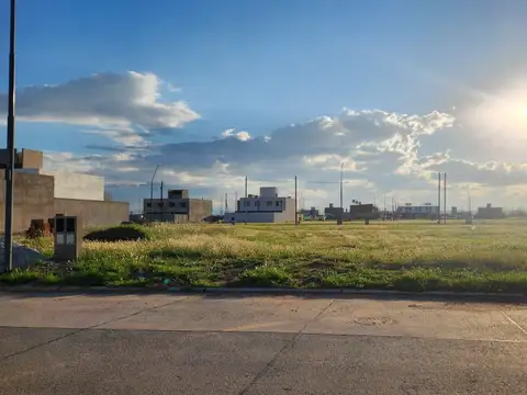 Vendo Terreno en Pampas de Manantiales