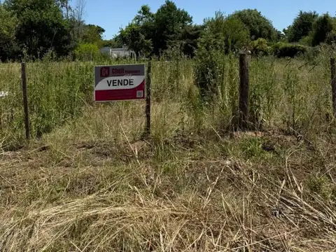 LOTE SOBRE CALLE SARMIENTO