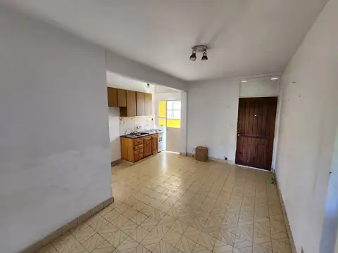 Departamento 3 ambientes con 1 baño