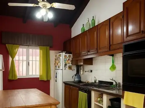 Casa en Venta en La Reja, USD 68.000
