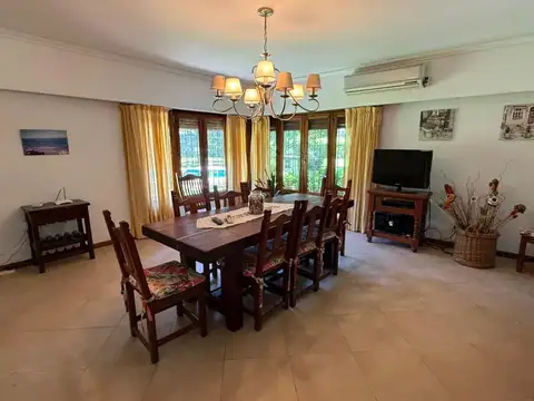 Quinta en Venta en La Lonja, USD 420.000