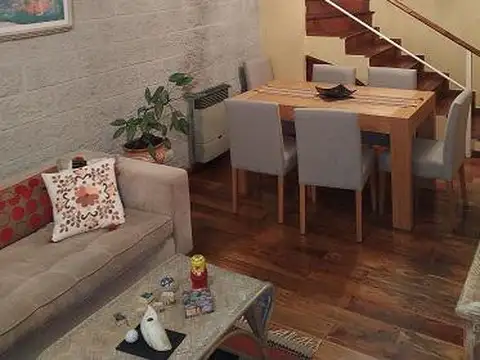 Depto Tipo Casa en Venta de 2 dormitorios