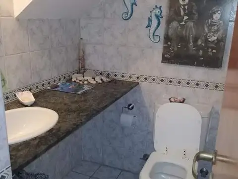 Depto Tipo Casa 4 ambientes con 2 baños
