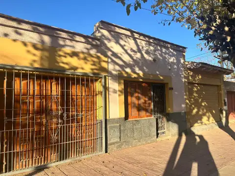 VENTA CASA 2 DORM, COCHERA DOBLE Y LOCAL LAS HERAS